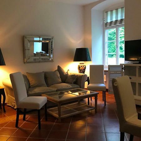 Elegantes Gaesteapartment Verano In Schloss Und Hofgut Langenzell Wiesenbach Εξωτερικό φωτογραφία