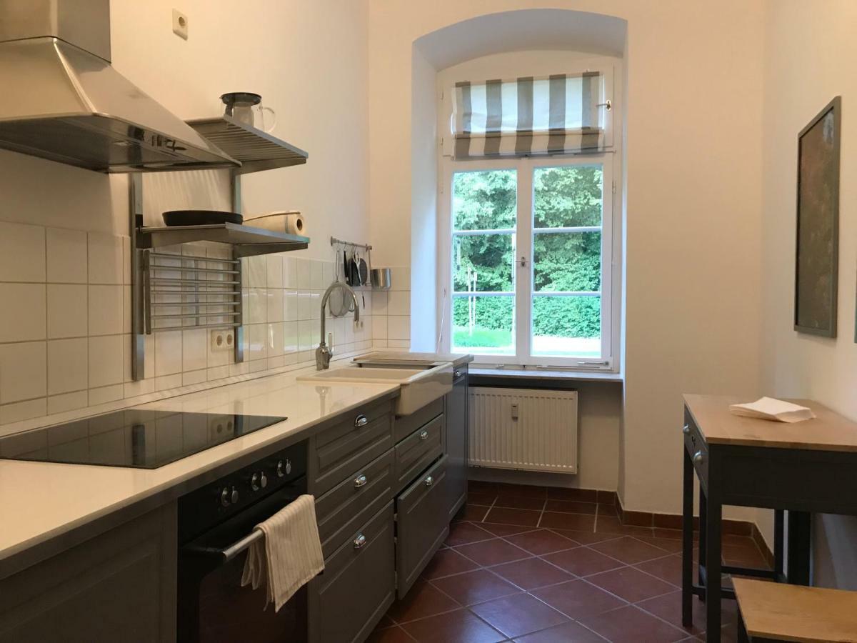 Elegantes Gaesteapartment Verano In Schloss Und Hofgut Langenzell Wiesenbach Εξωτερικό φωτογραφία